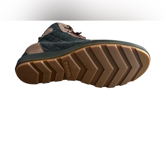 NEW SOREL Women's Evie II NW Lace Boots Tobacco & Charcoal - Two Sizes Available - Picture 5 of 5